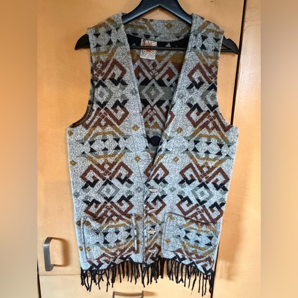 Chicos vintage tribal fringe vest sz 1